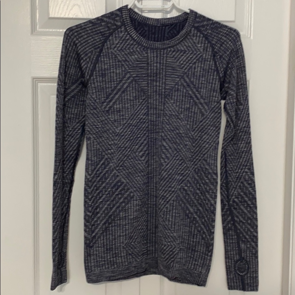 Lululemon top